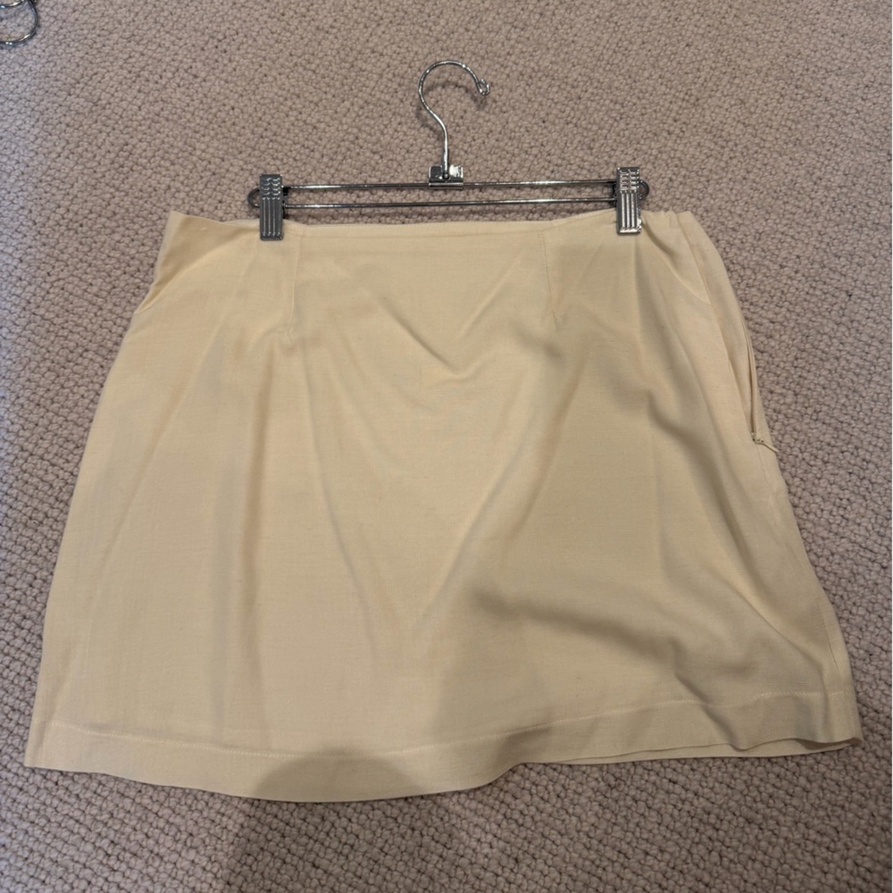 Daily Drills Mini Skirt - Neutral Cream Tone